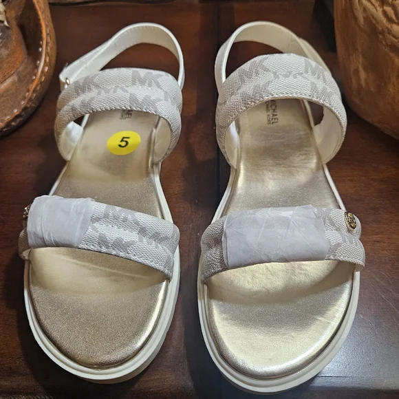 MICHAEL Michael Kors White and Cream Sandals - Picture 2 of 9